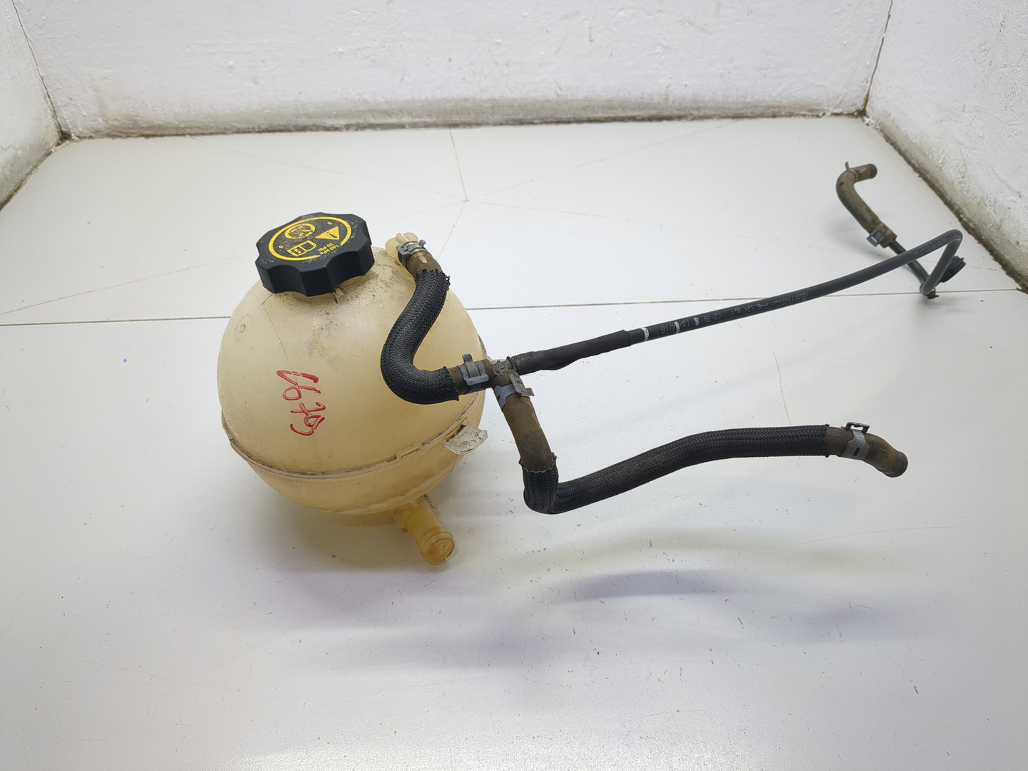 Бачок расширительный