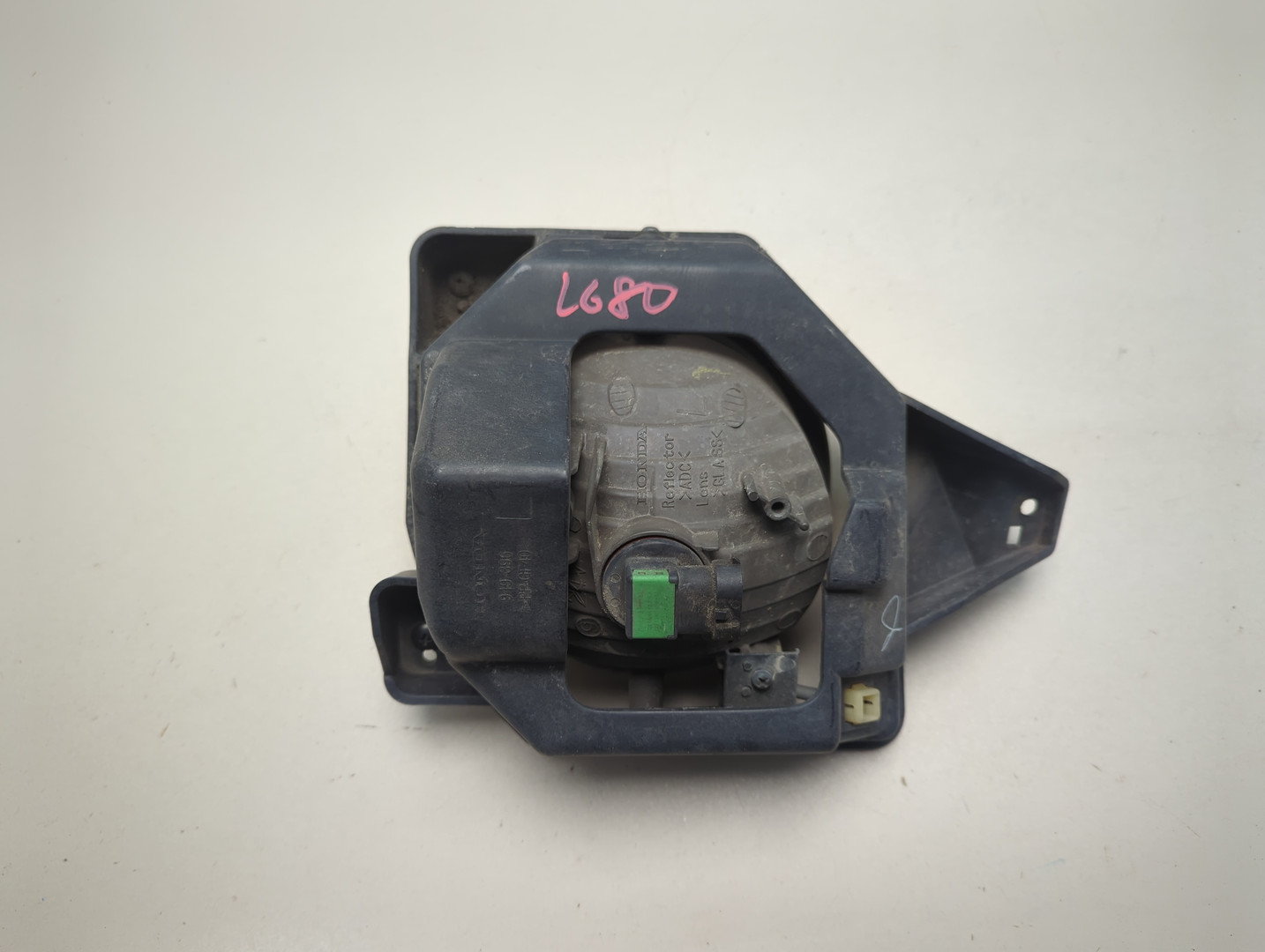 Фара противотуманная левая