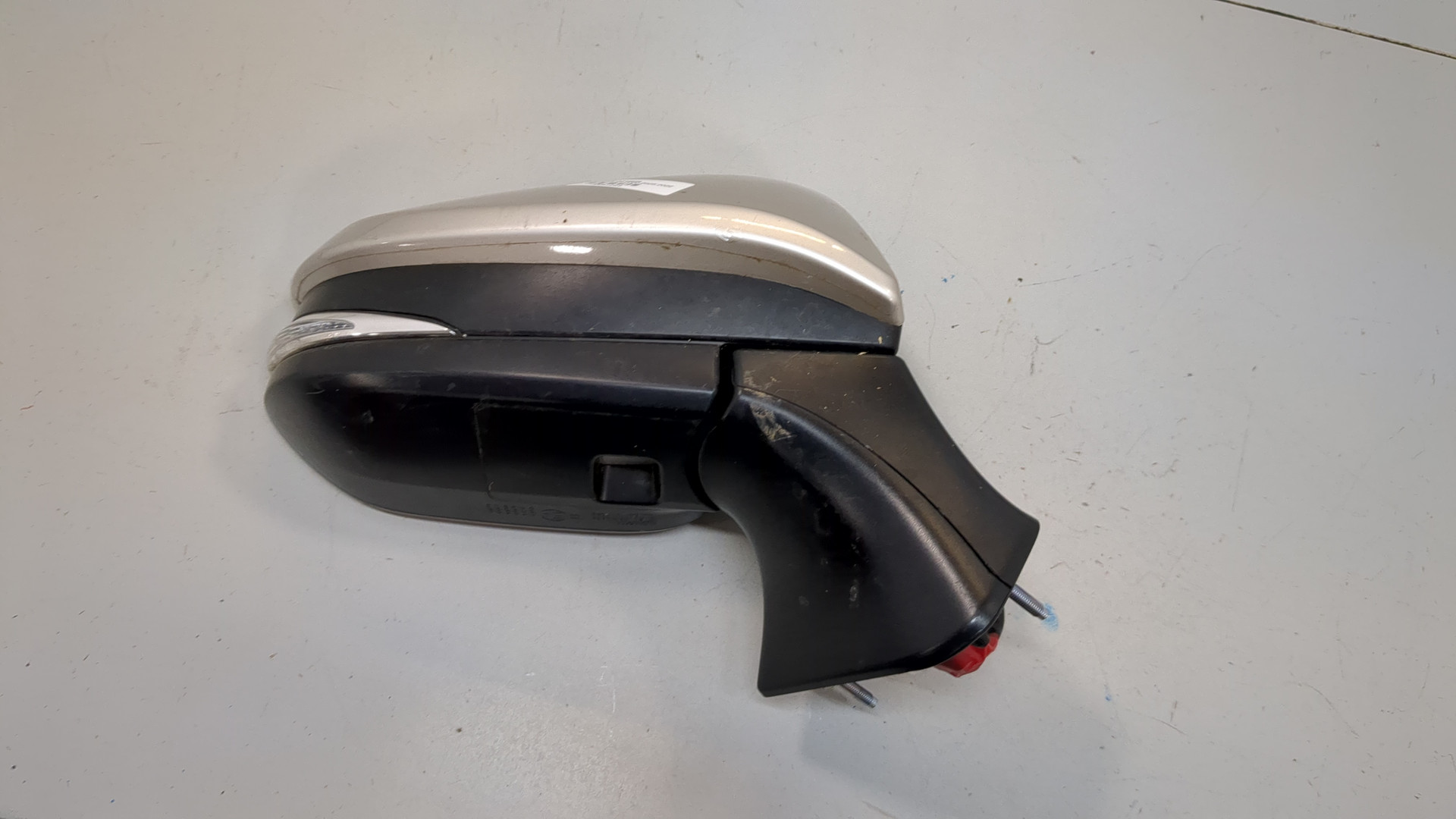 Зеркало правое электрическое