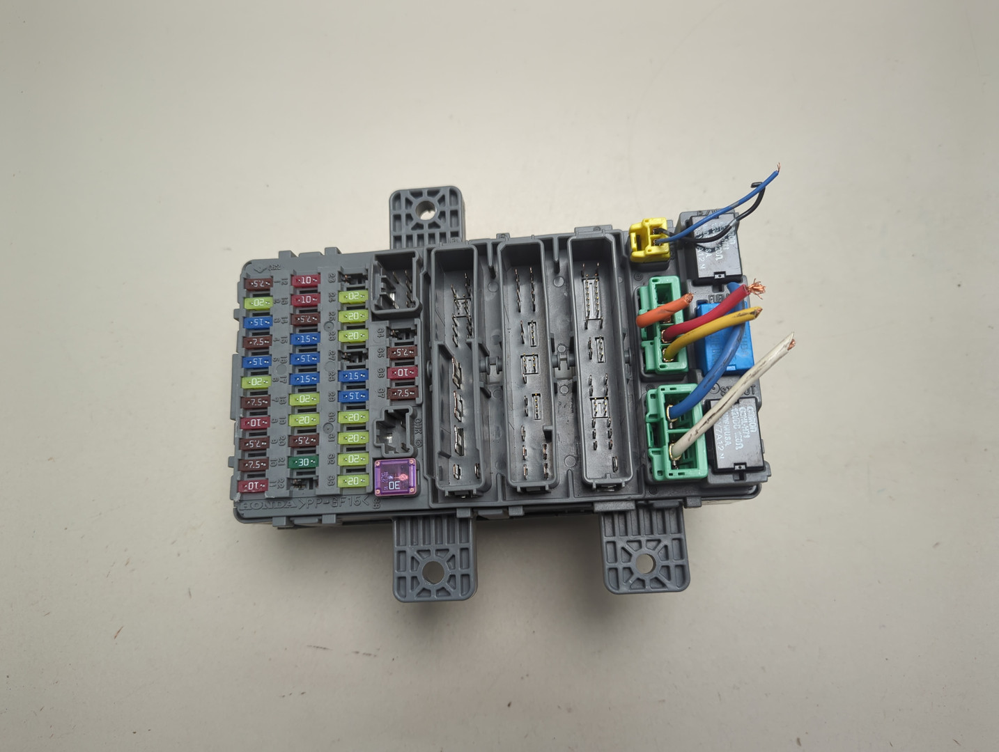 Блок предохранителей