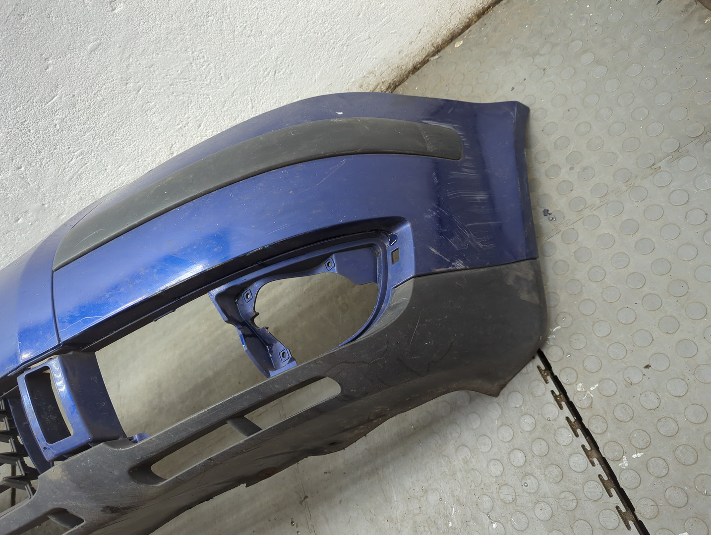 Бампер передний