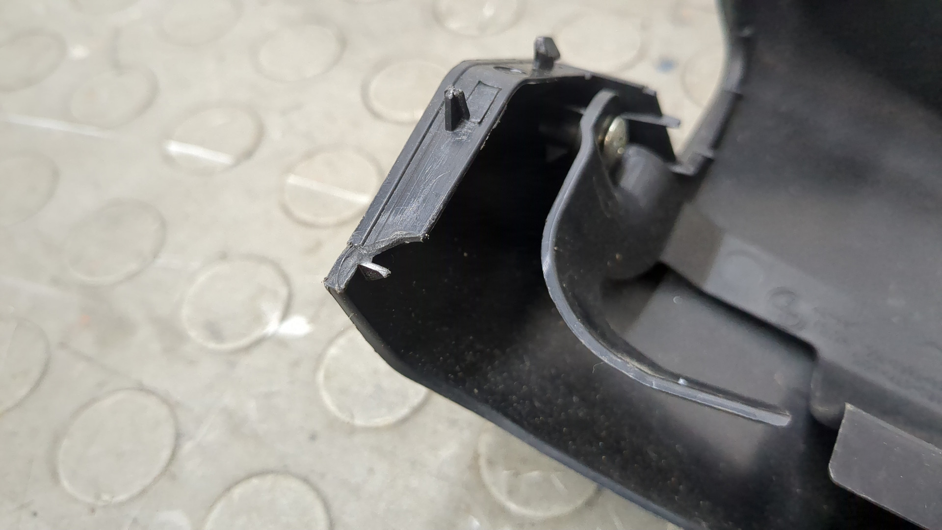 Кожух рулевой колонки