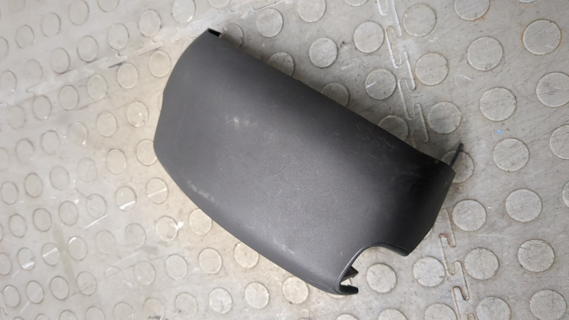 Кожух рулевой колонки