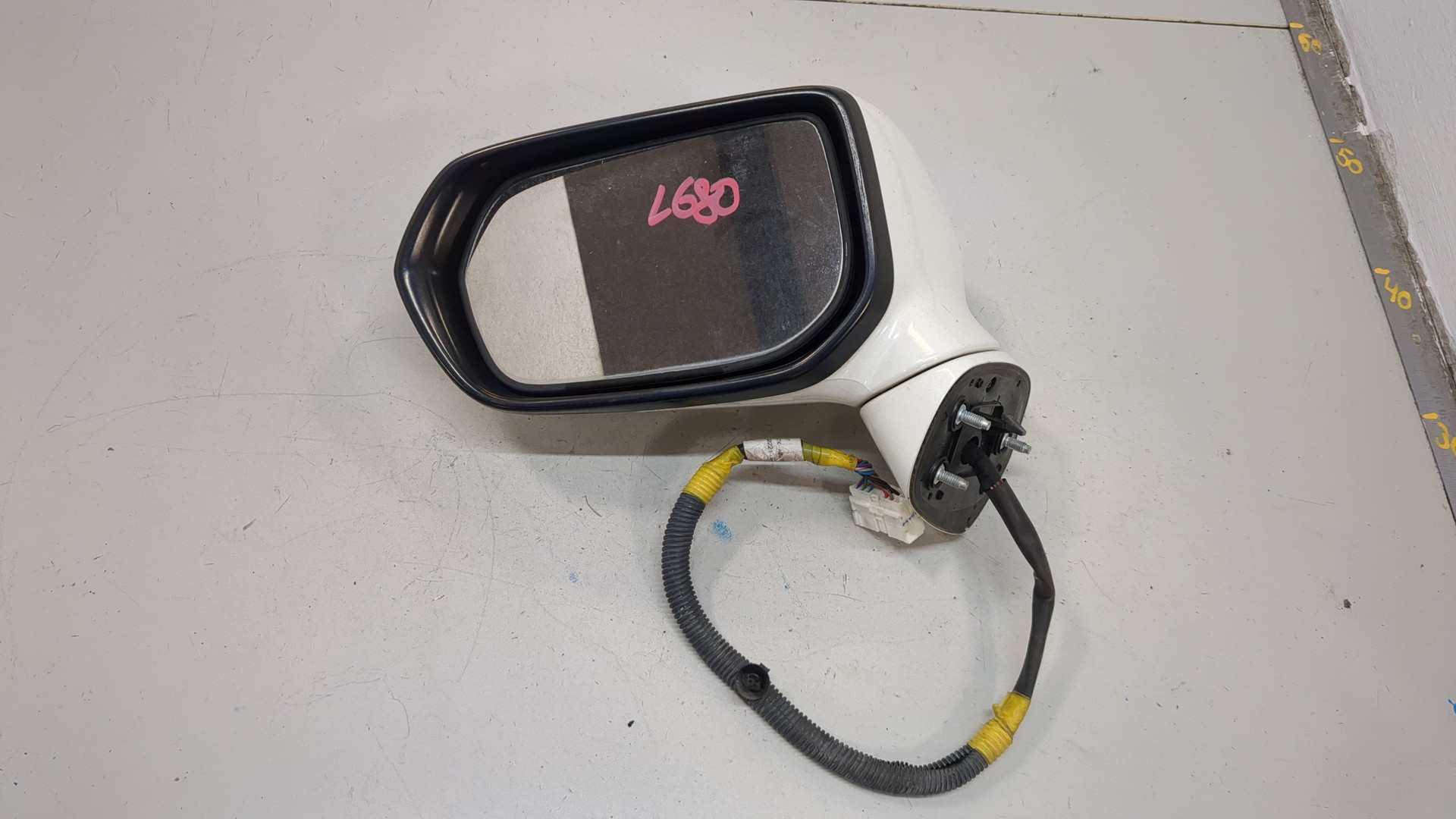 Зеркало левое электрическое