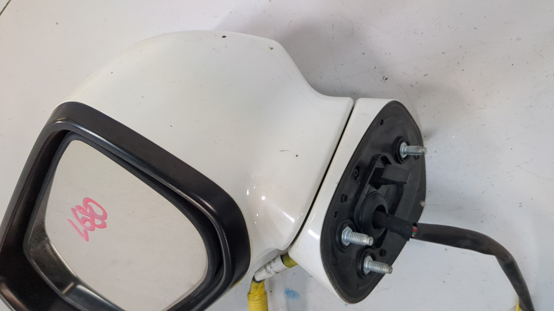 Зеркало левое электрическое