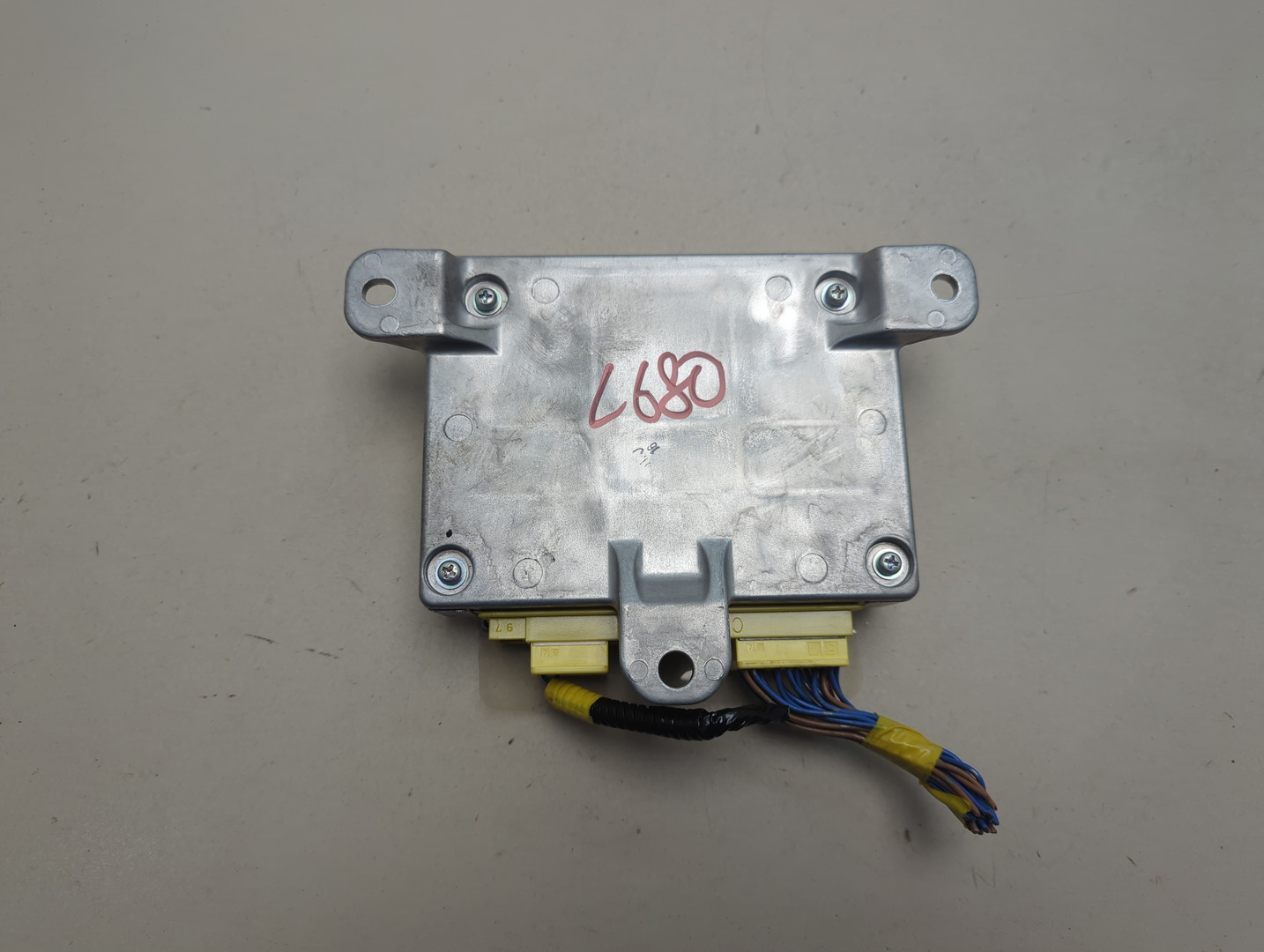 Блок управления подушек безопасности (AIR BAG)