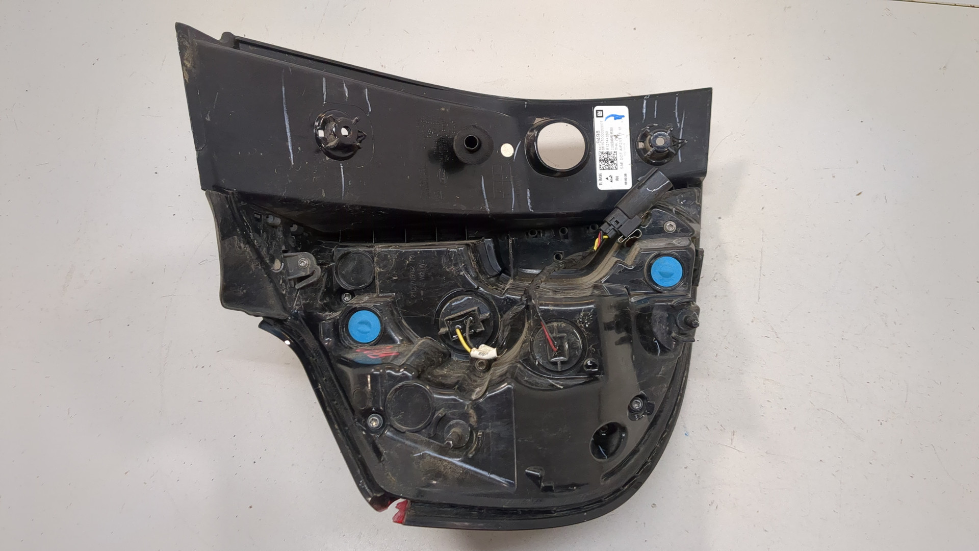 Фонарь задний правый