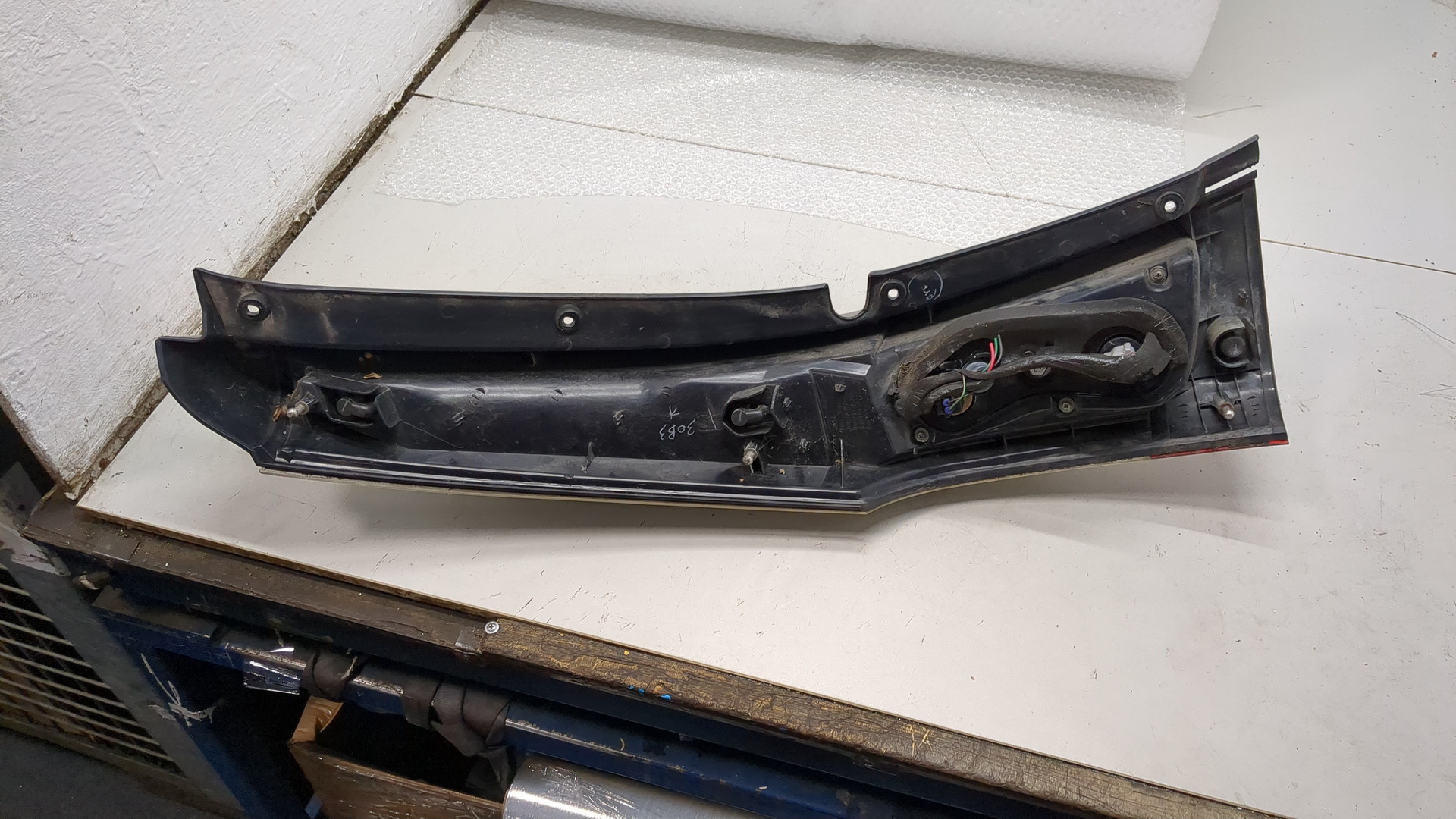 Фонарь задний правый