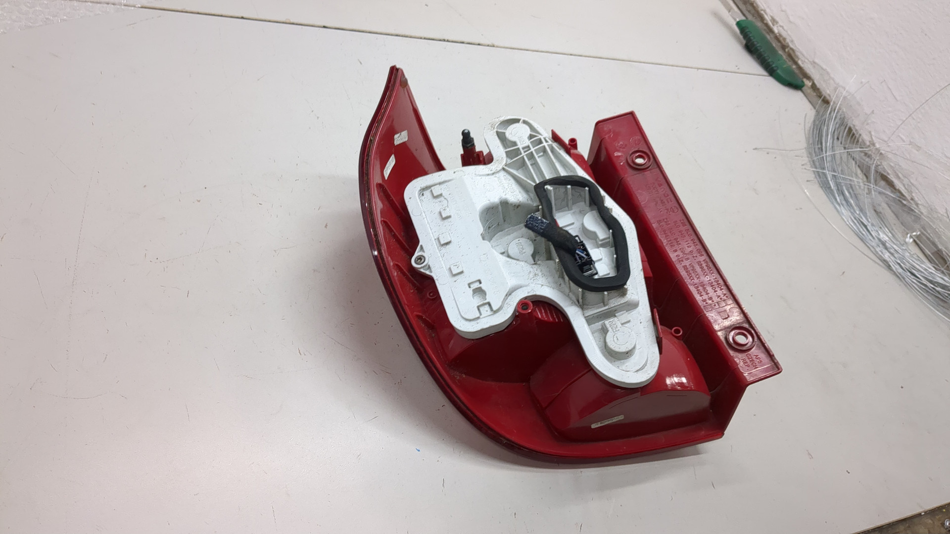 Фонарь задний правый