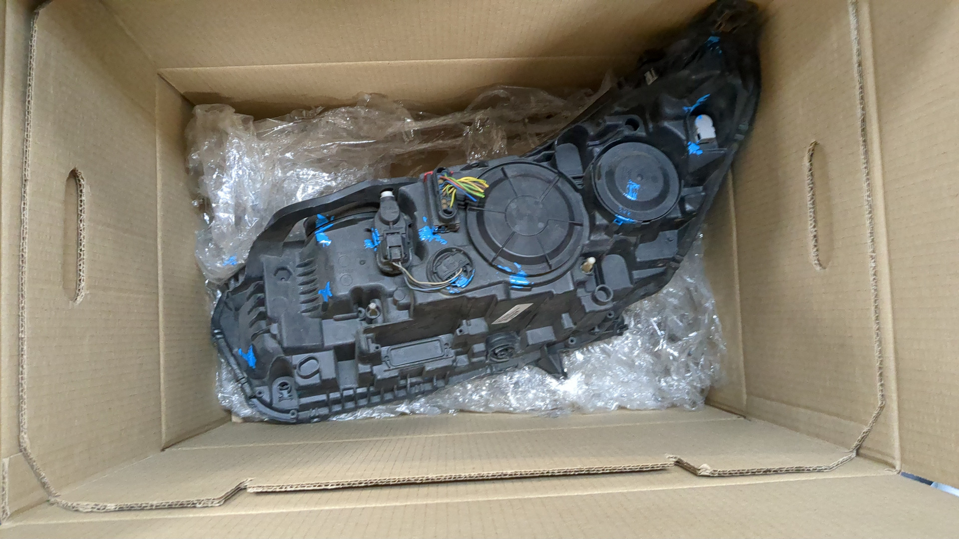 Фара правая