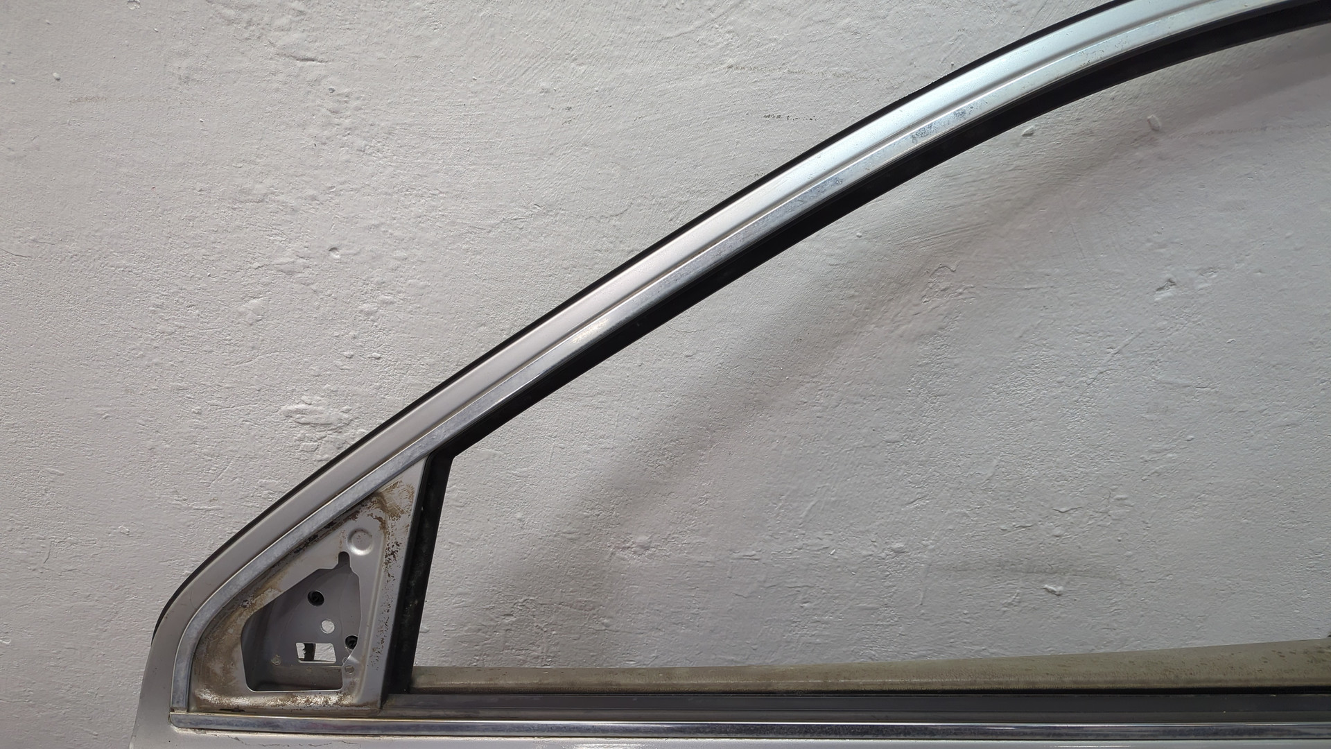 Дверь передняя левая