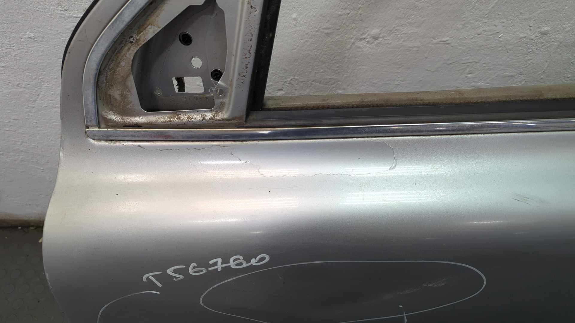 Дверь передняя левая