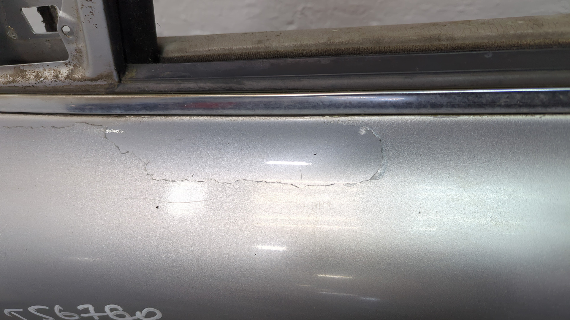 Дверь передняя левая