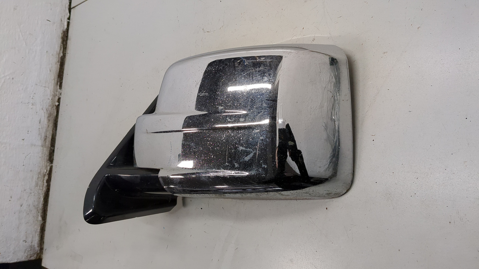 Зеркало левое электрическое