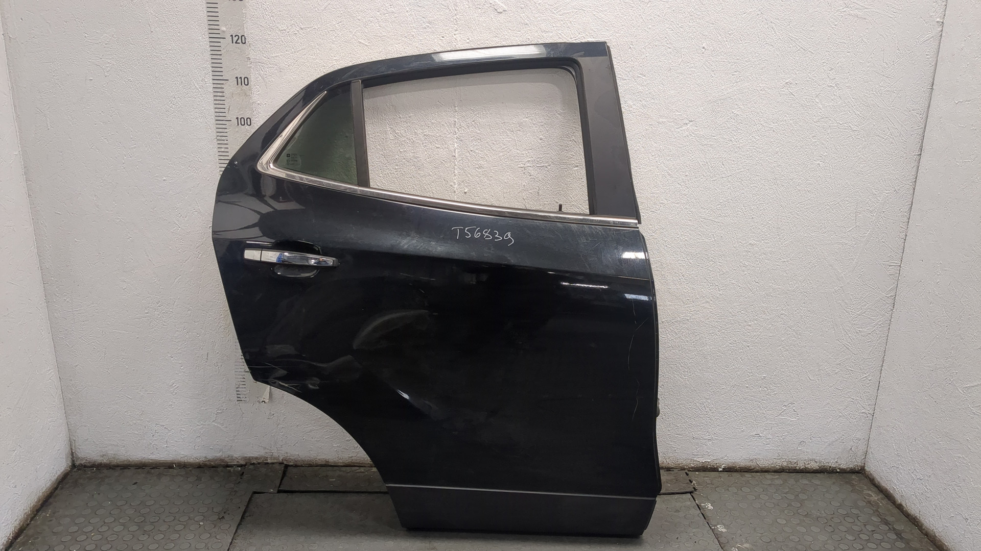Дверь задняя правая