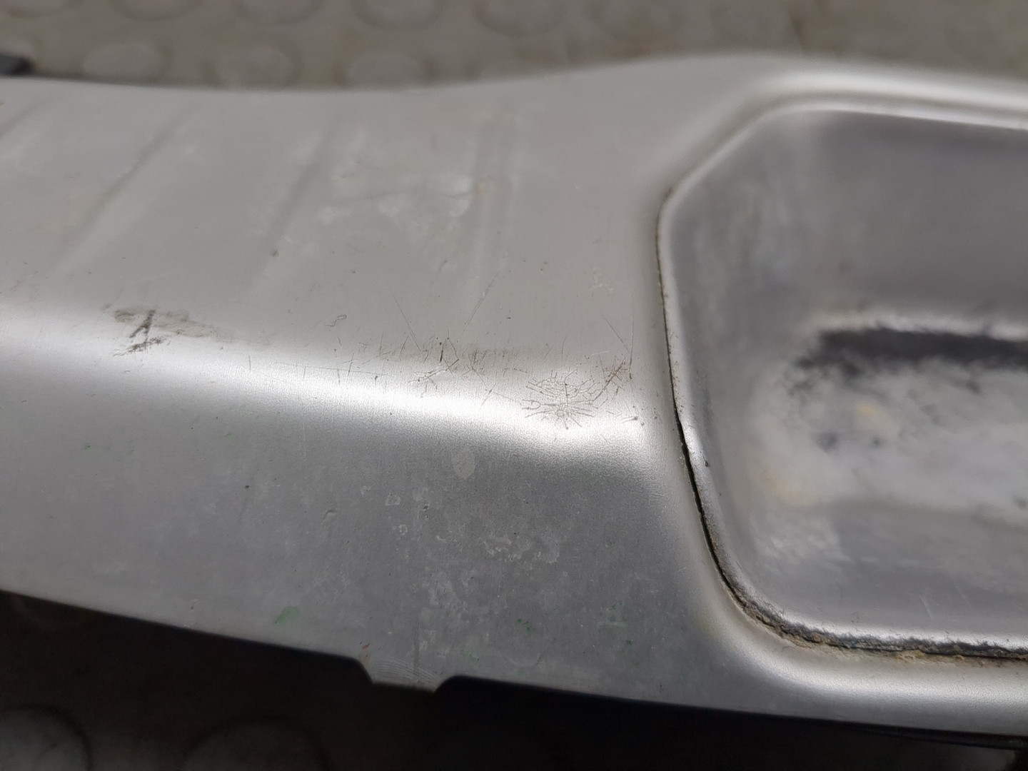 Обшивка багажника