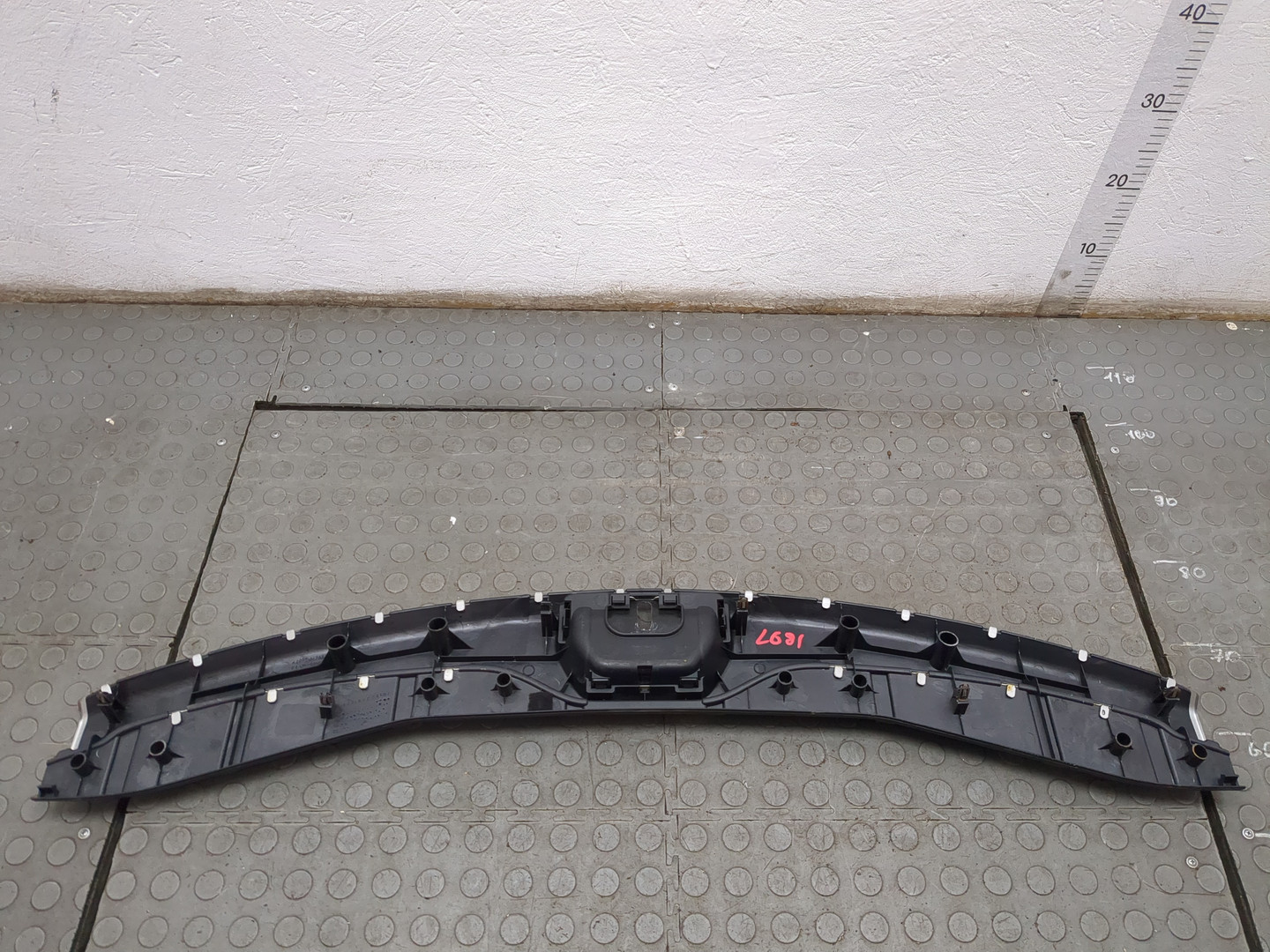 Обшивка багажника