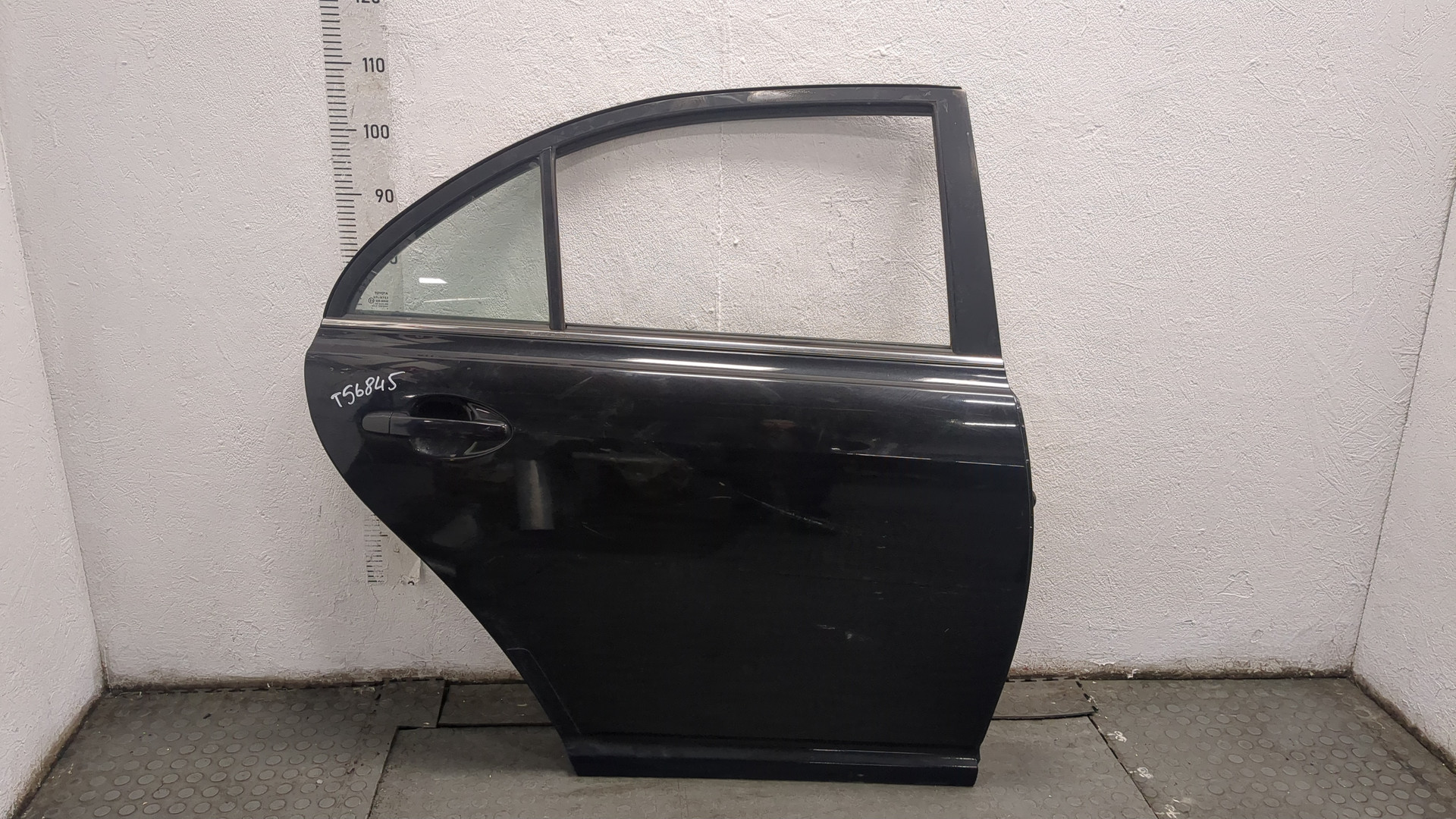 Дверь задняя правая