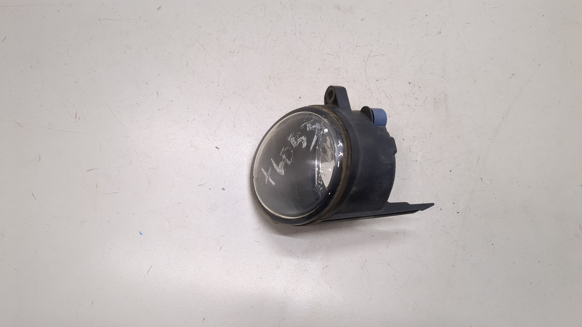 Фара противотуманная правая