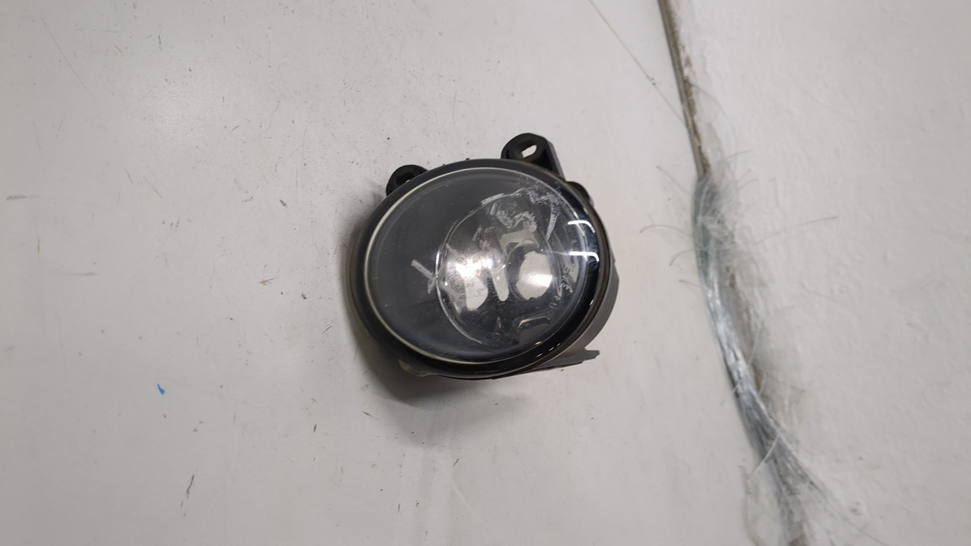 Фара противотуманная правая