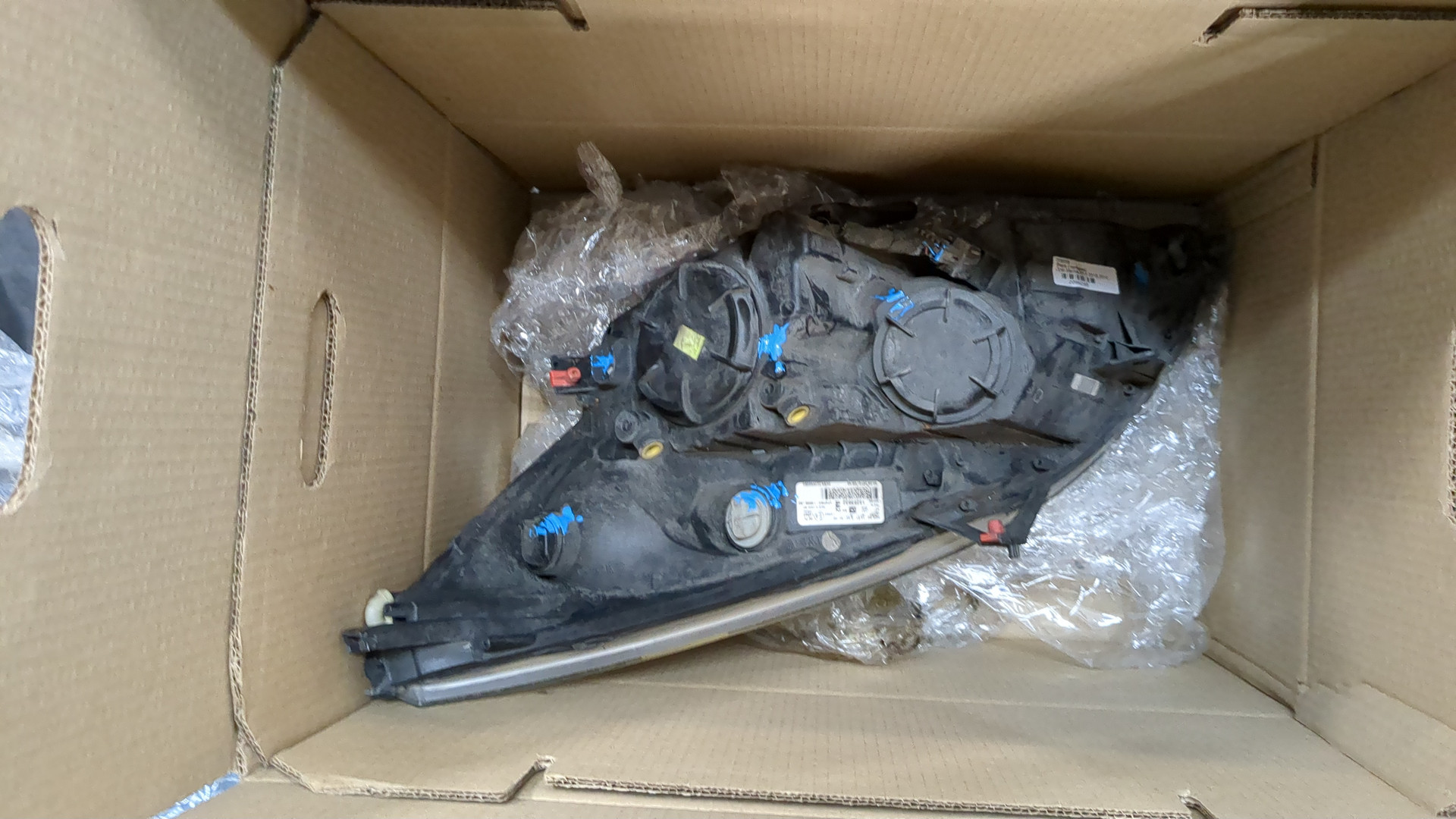 Фара правая