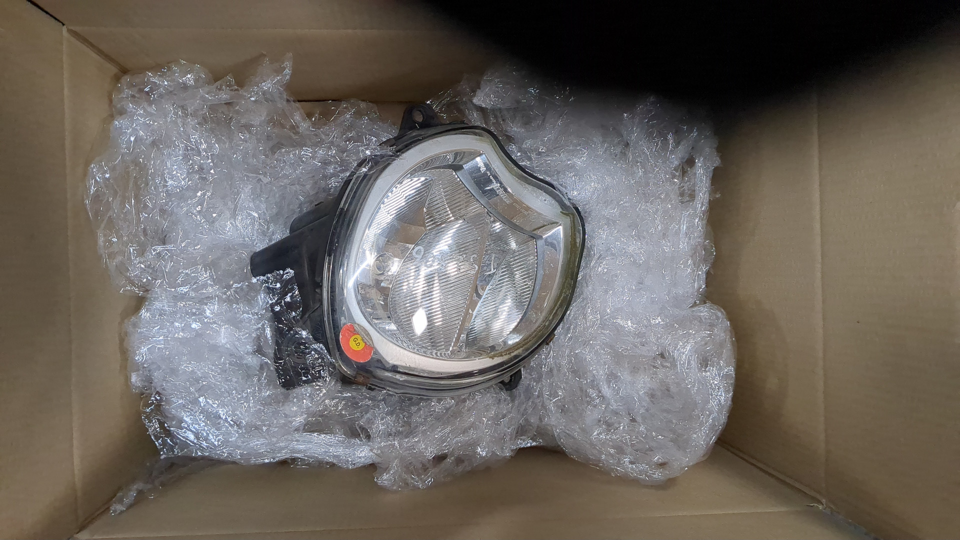 Фара правая