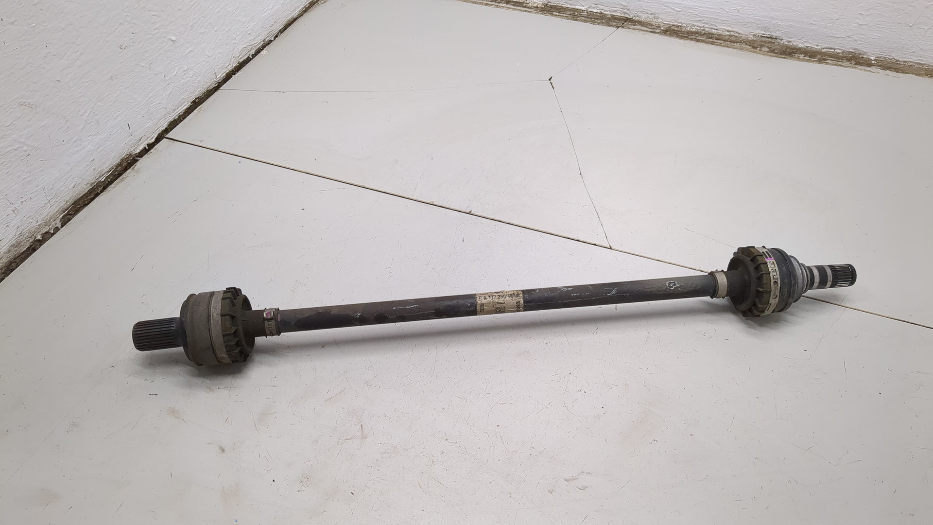 Полуось задняя левая