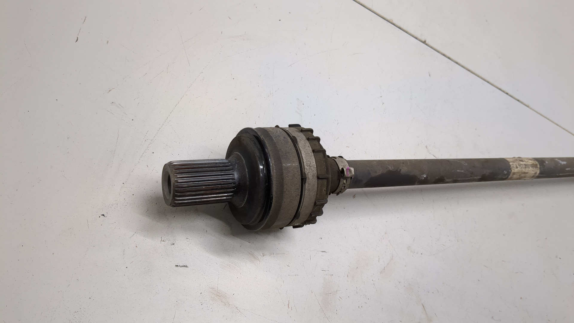 Полуось задняя левая