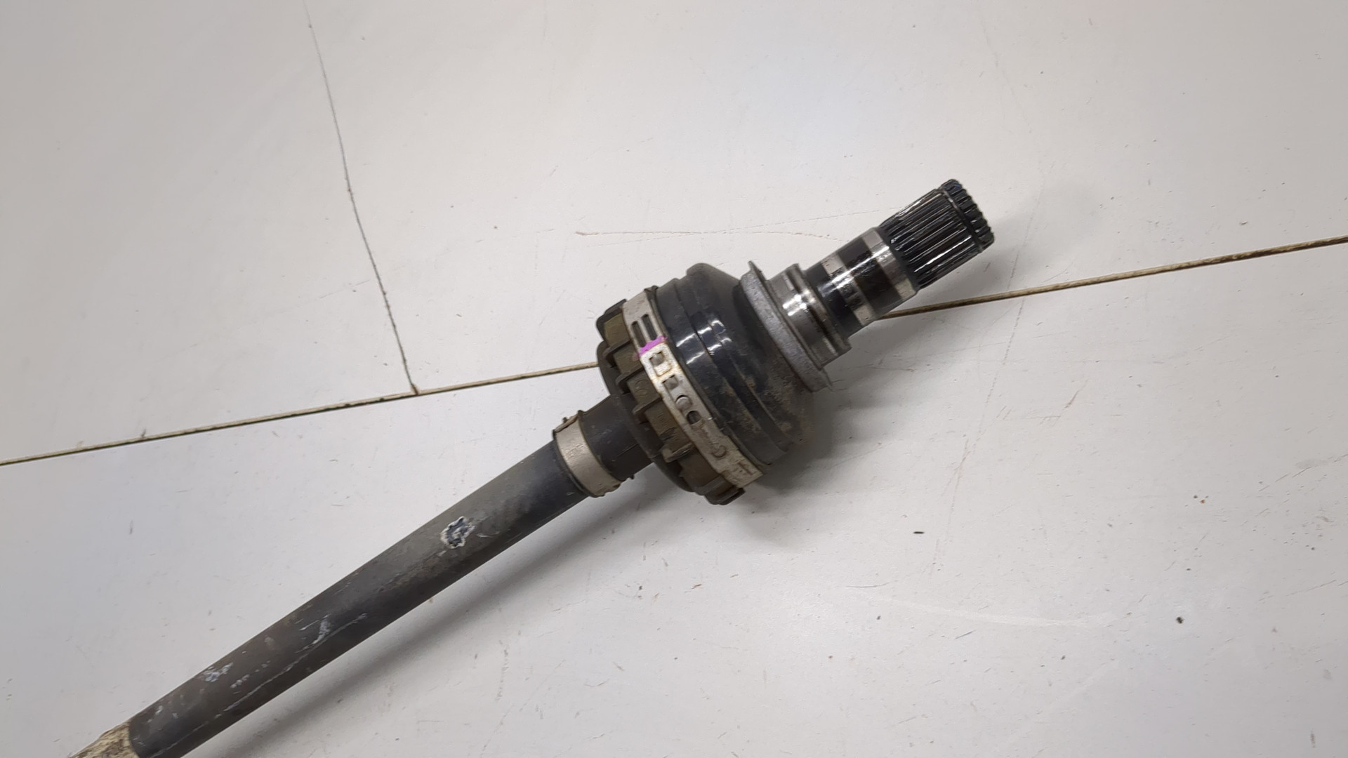 Полуось задняя левая