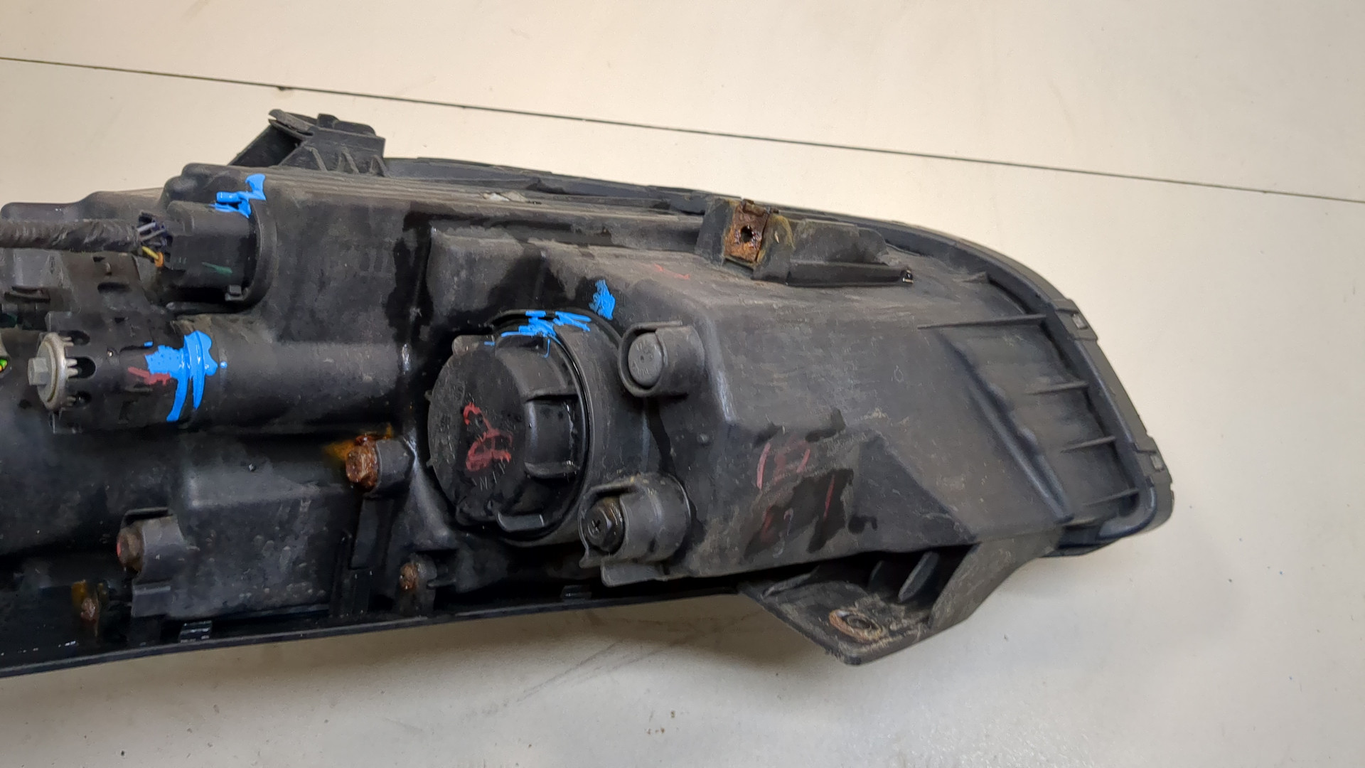 Фара правая