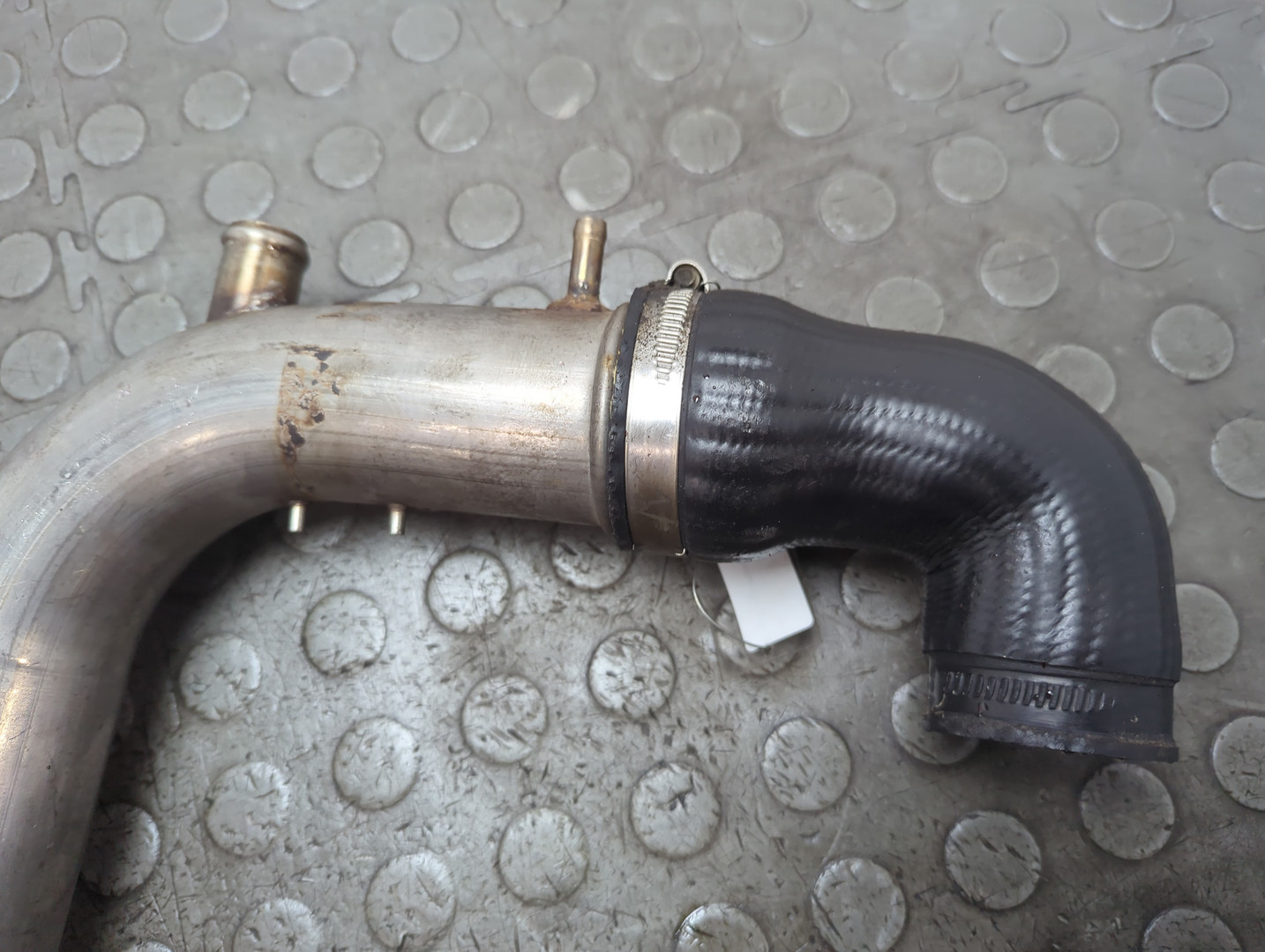 Патрубок интеркулера