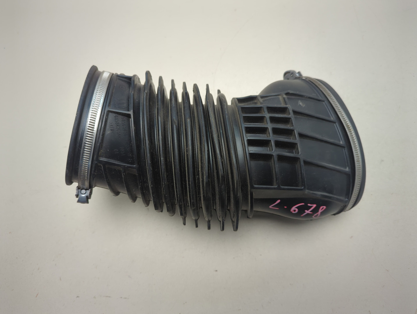 Патрубок воздушного фильтра