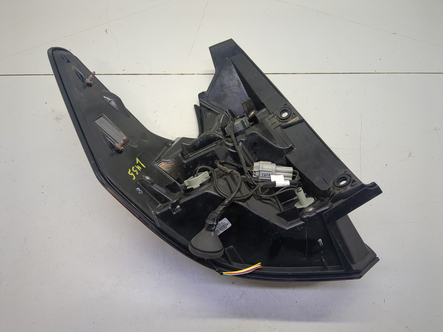 Фонарь задний правый