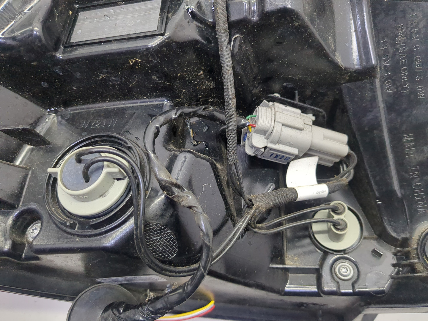 Фонарь задний правый