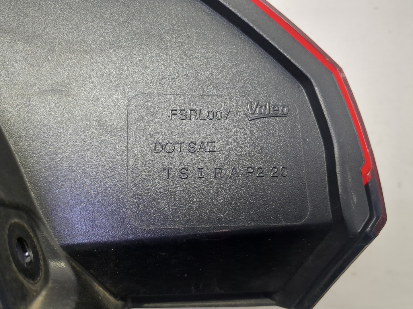 Фонарь задний правый