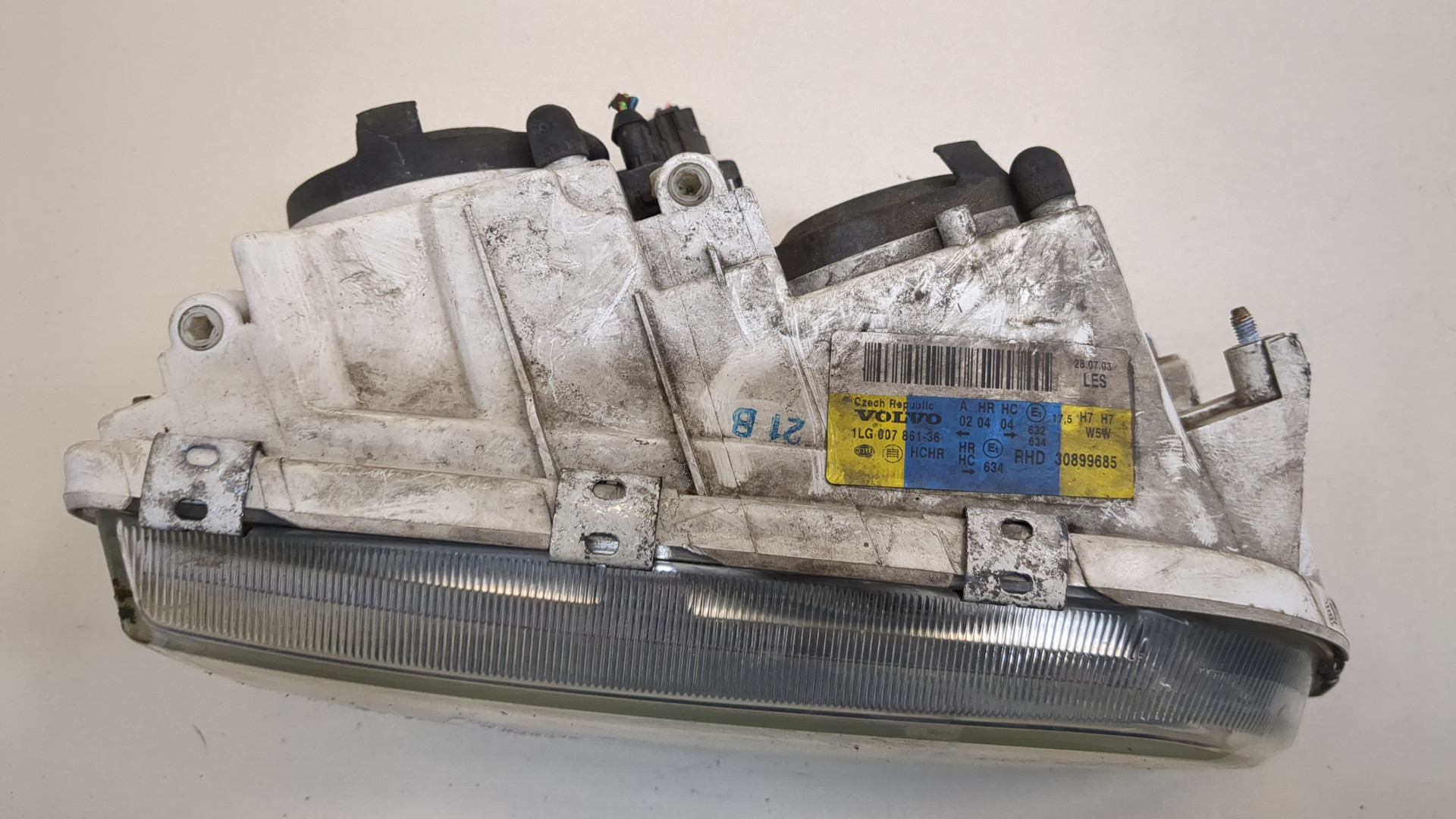 Фара правая