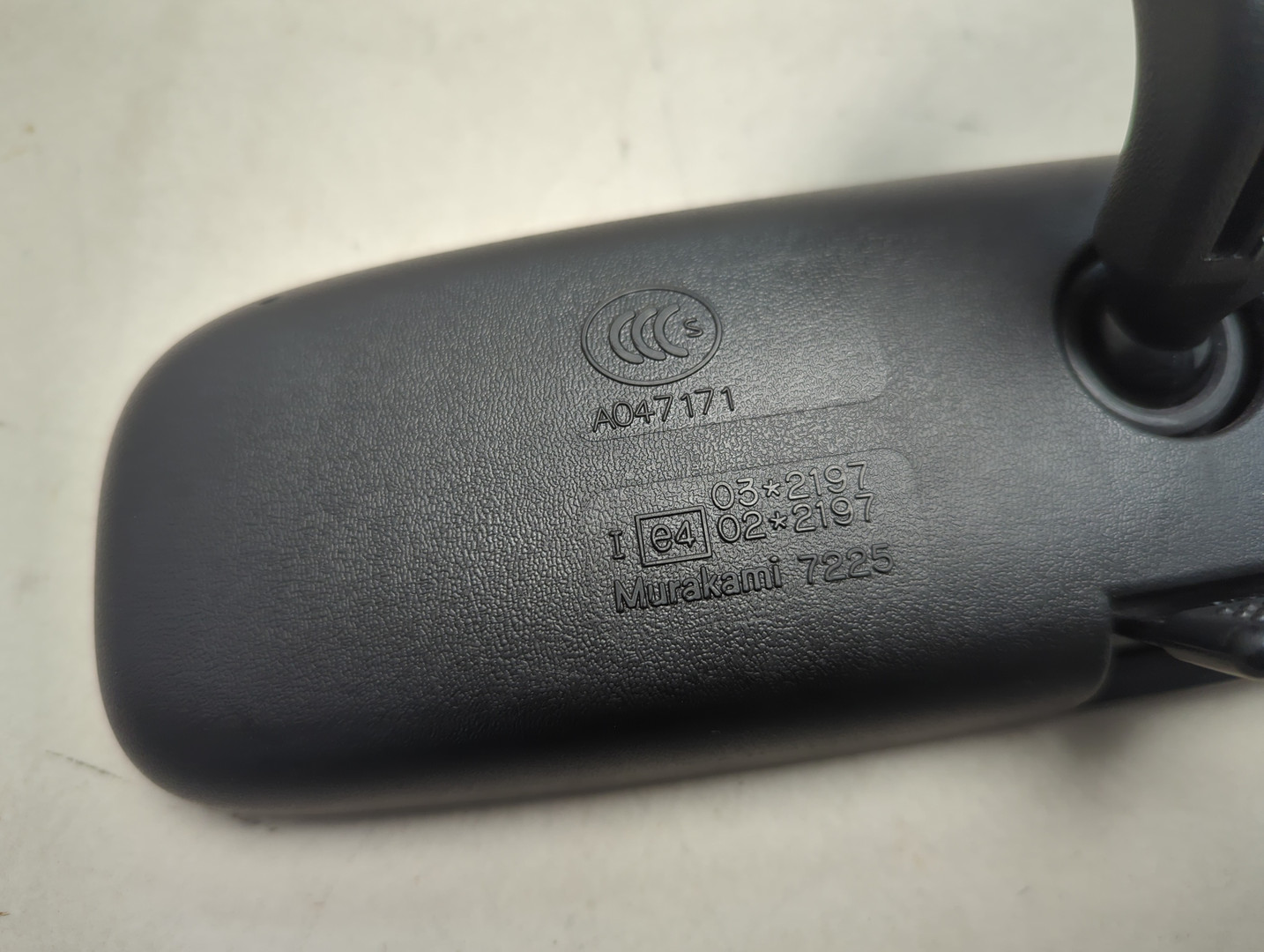 Зеркало заднего вида