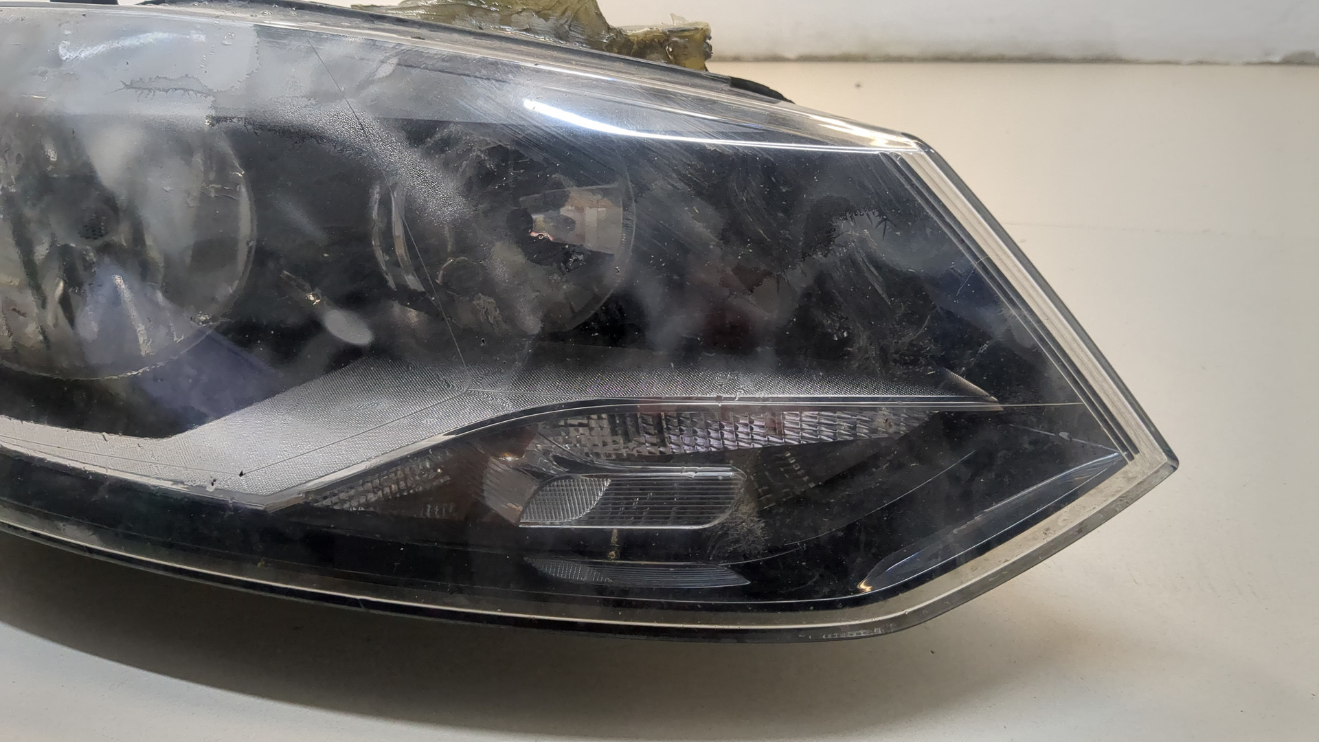 Фара правая