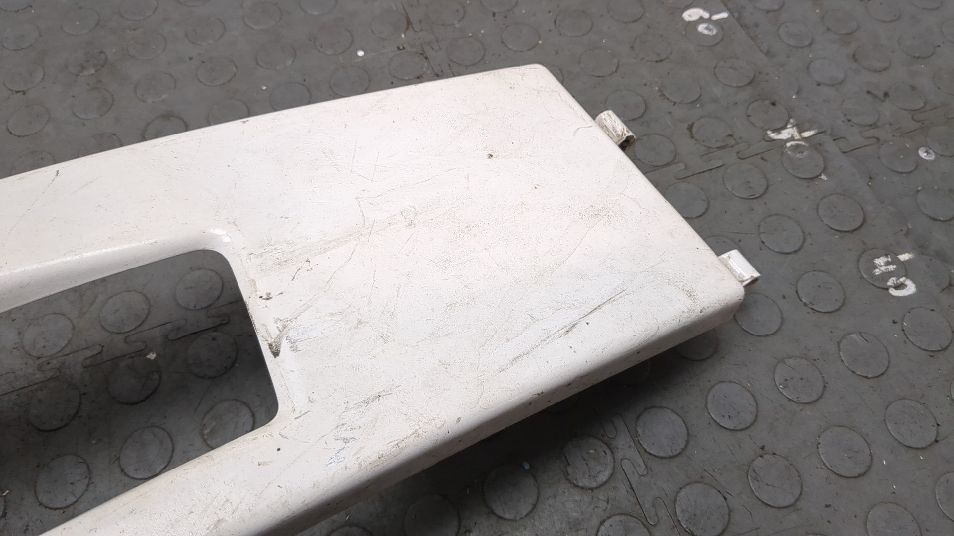 Решетка в бампер правая