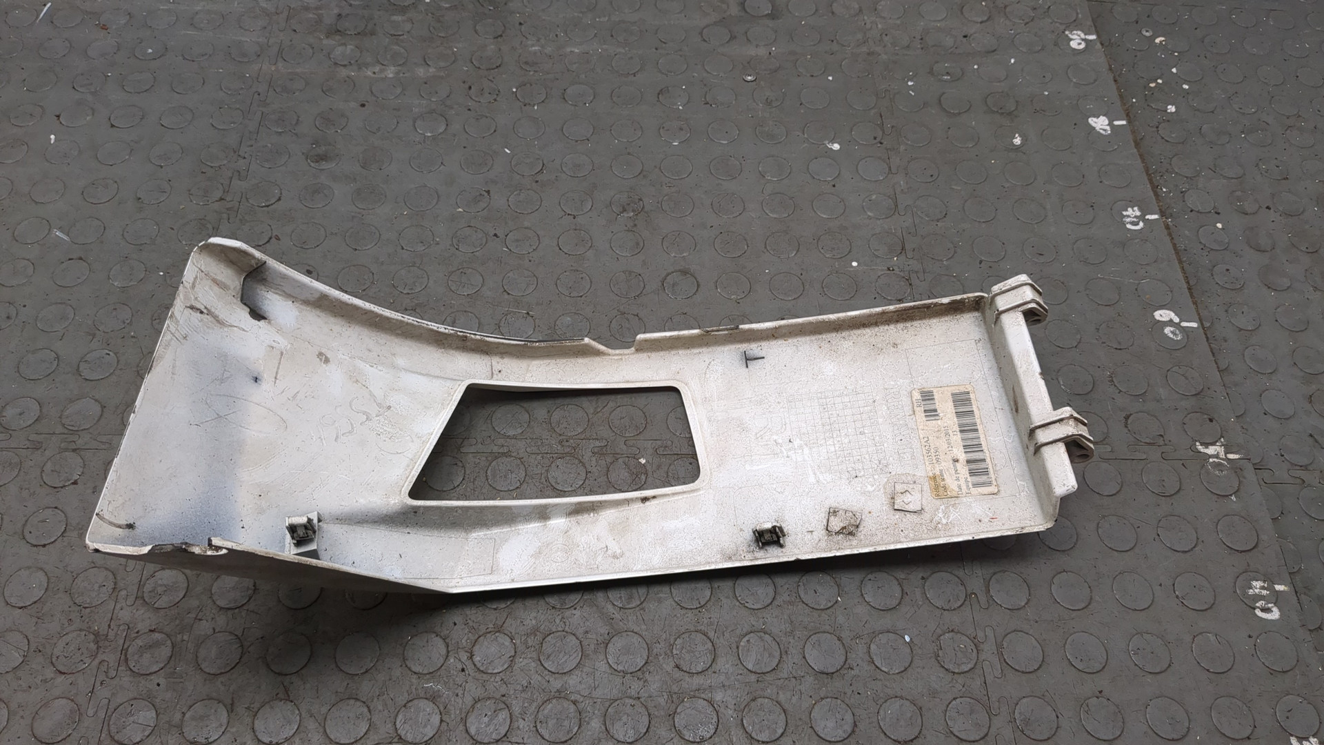 Решетка в бампер правая