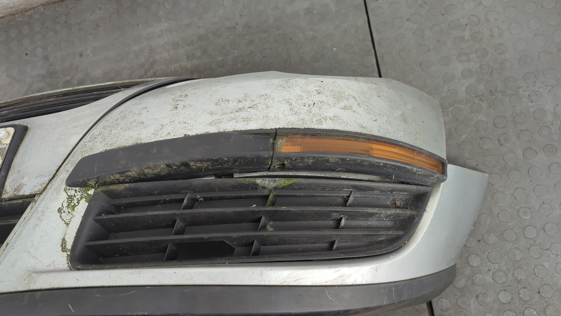 Бампер передний