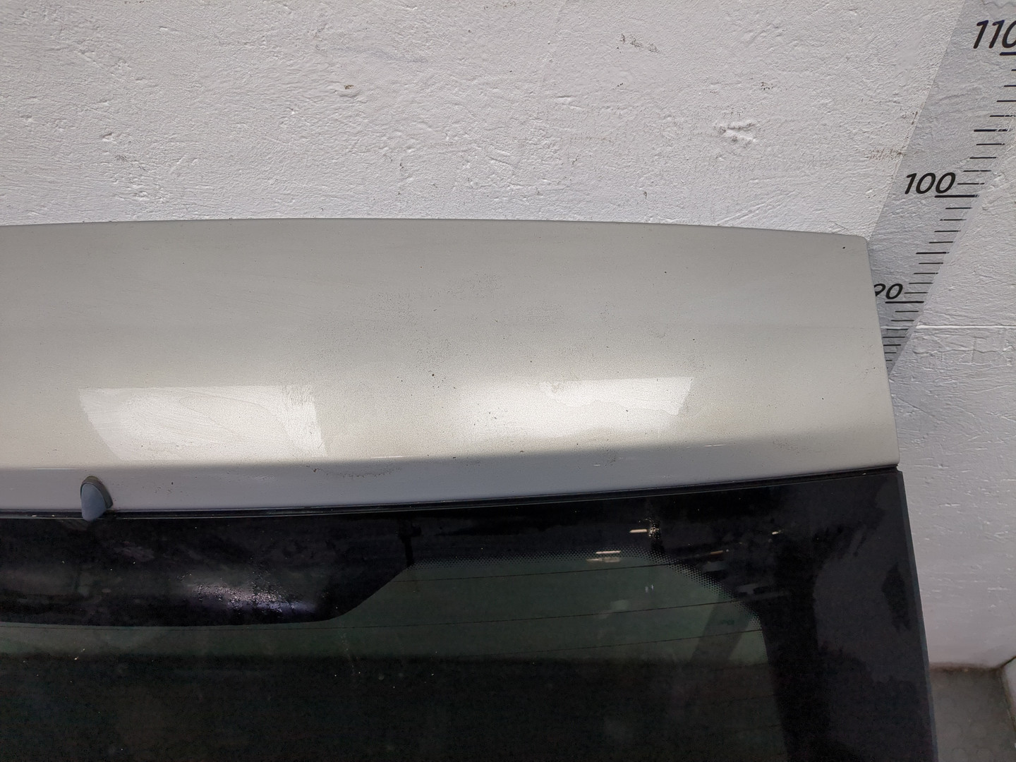 Дверь багажника