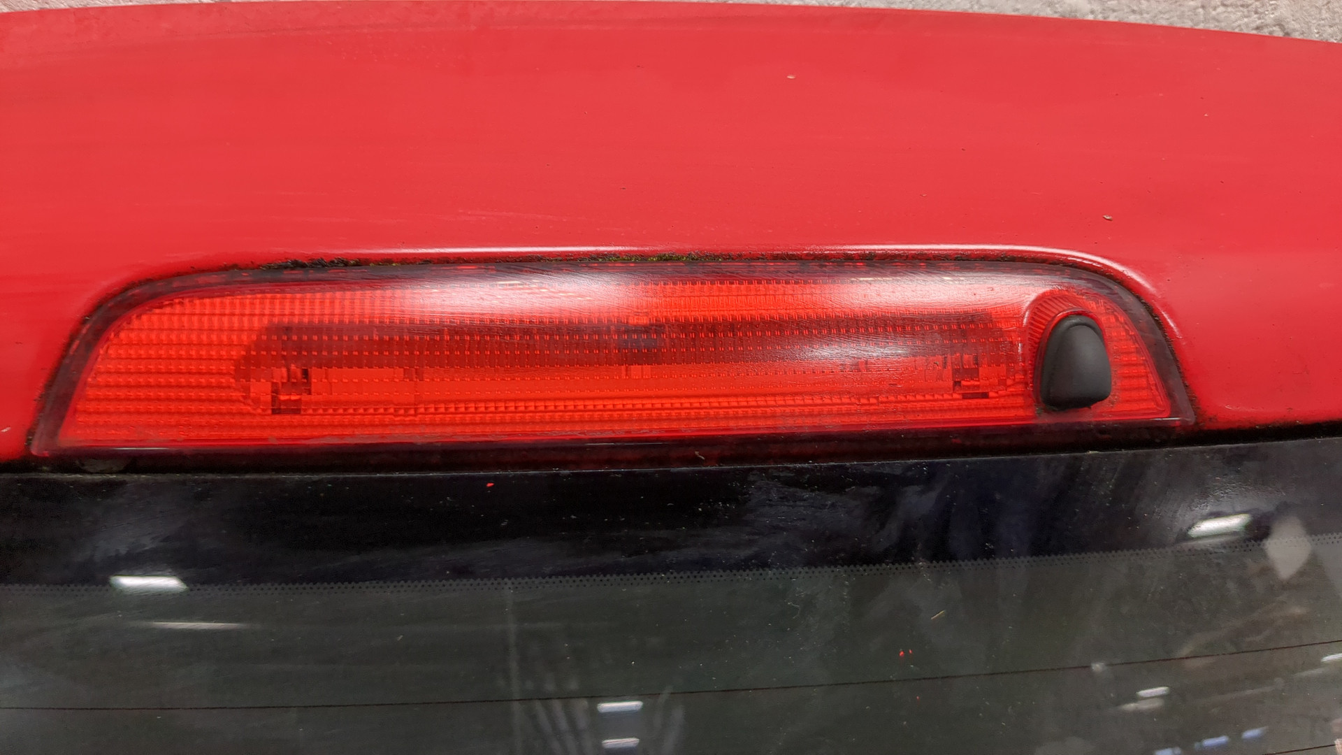 Дверь багажника