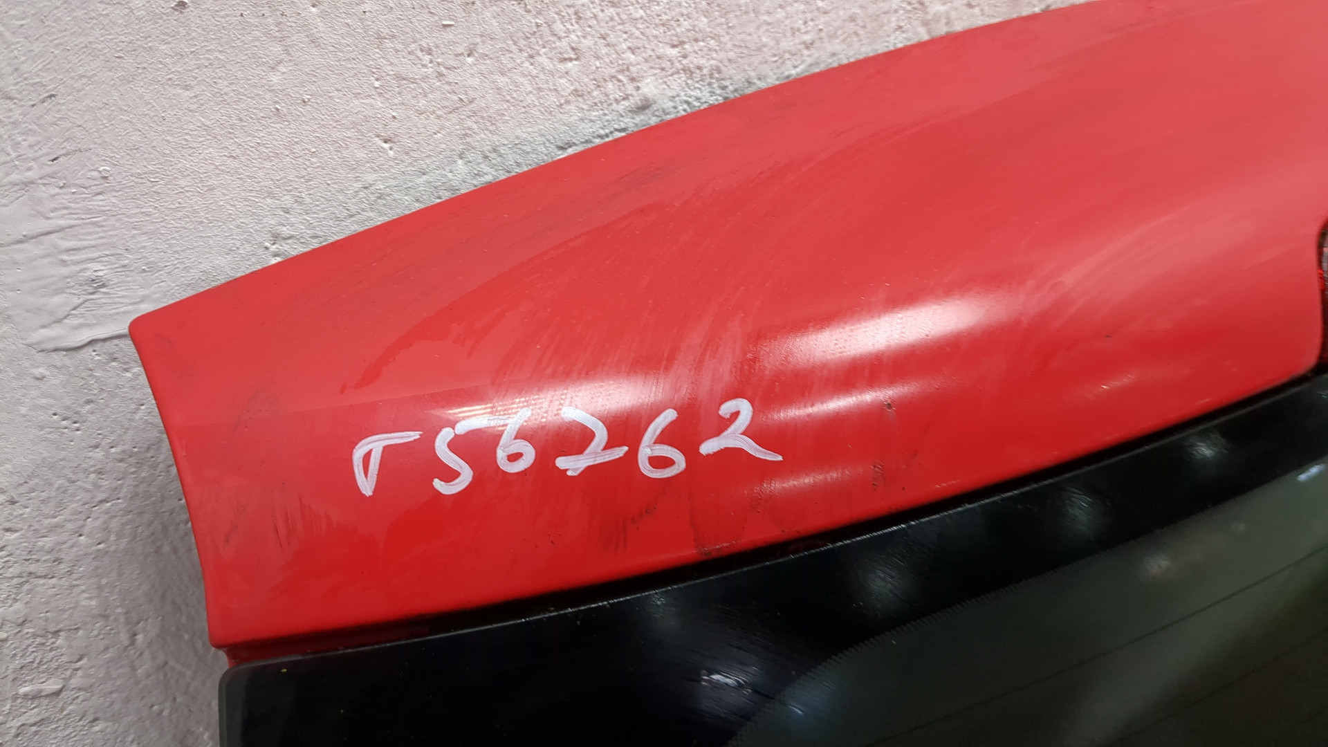 Дверь багажника