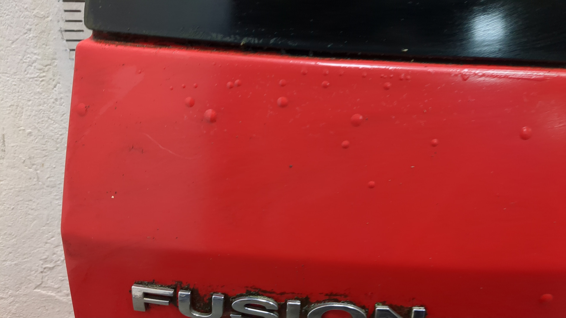 Дверь багажника