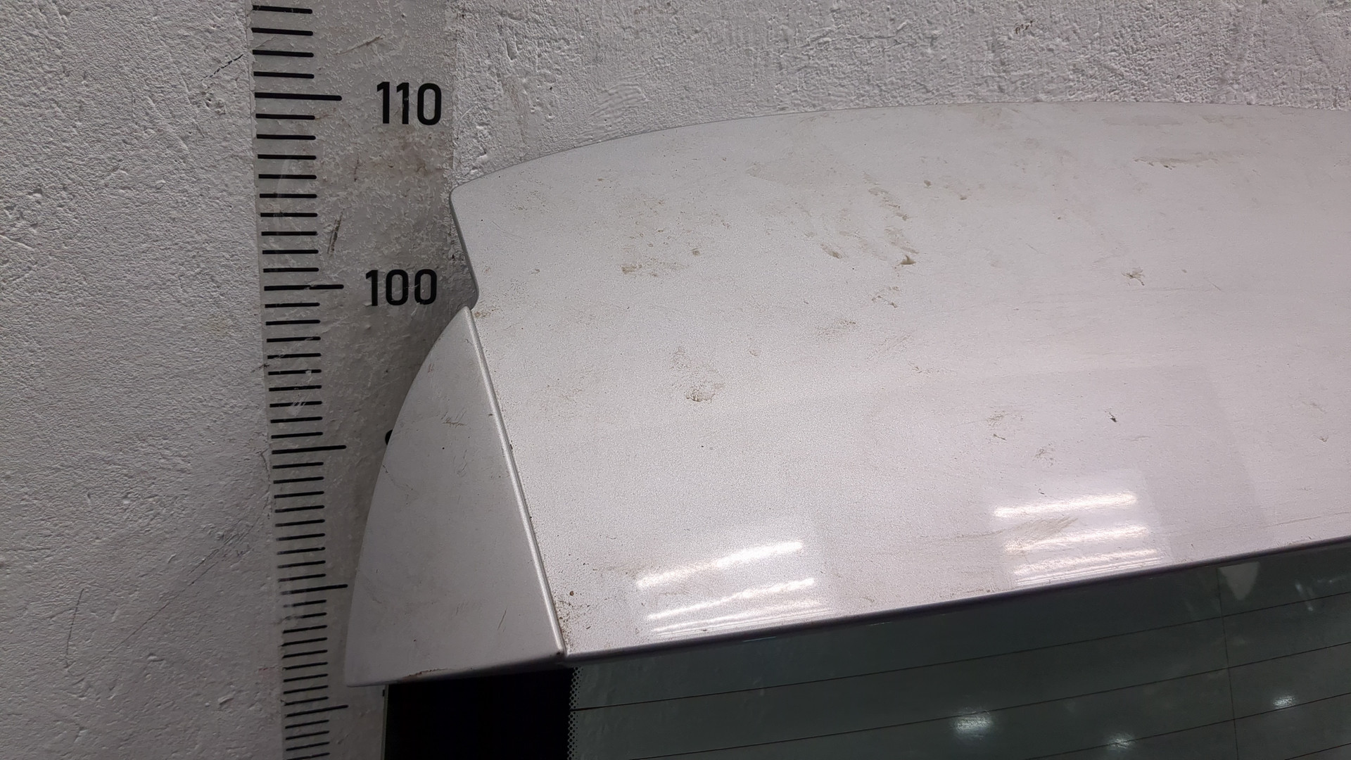 Дверь багажника