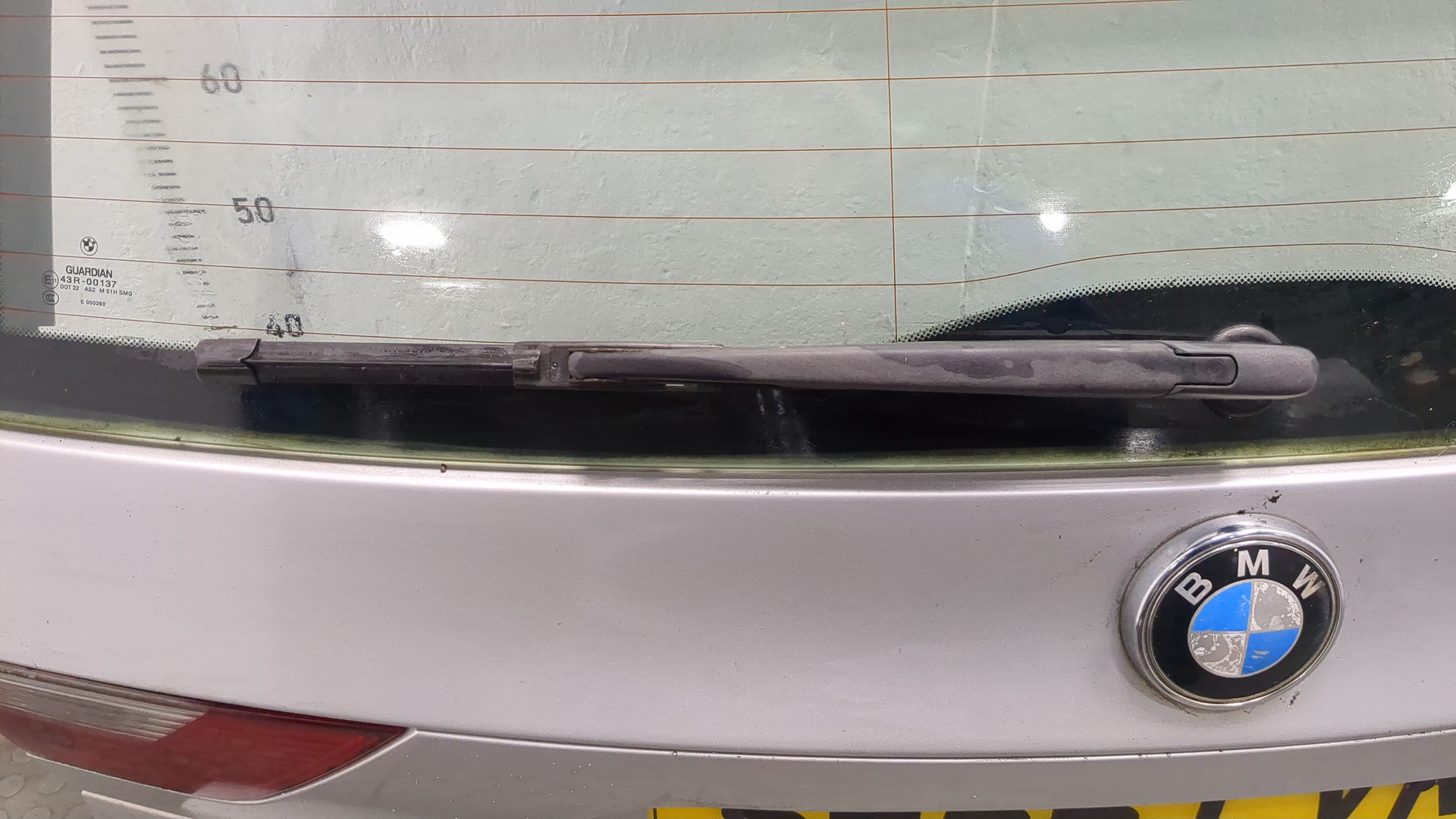 Дверь багажника