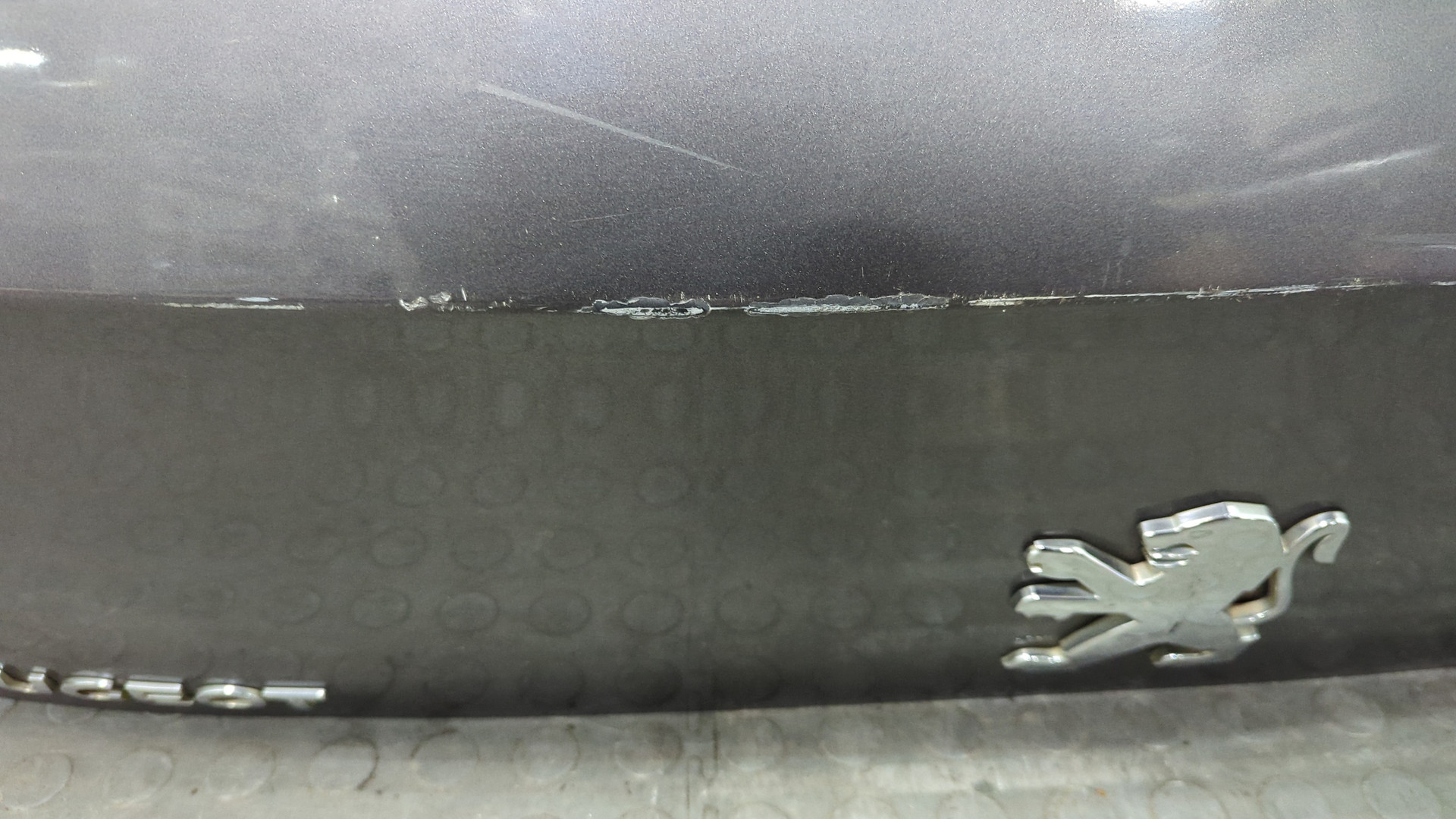 Дверь багажника