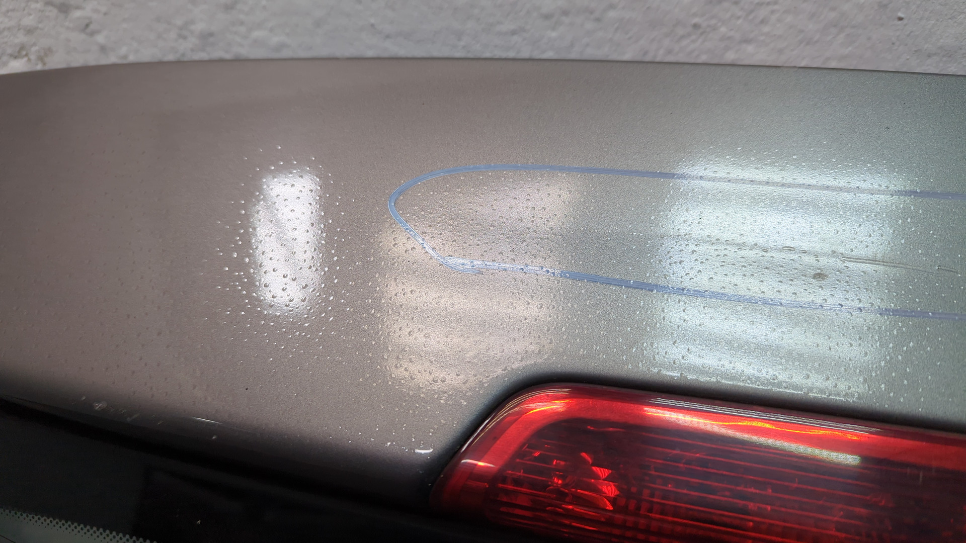 Дверь багажника