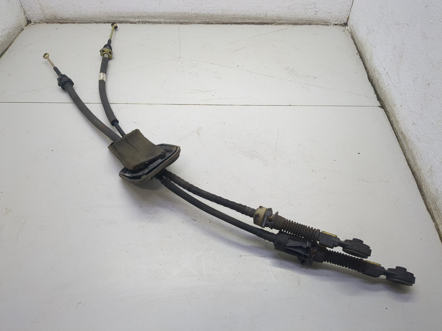 Трос КПП (выбора/переключения передач)